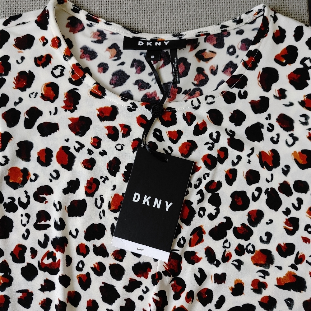 DKNY New top - Picture 6 of 6